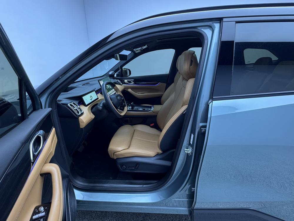 Geely Boyue L