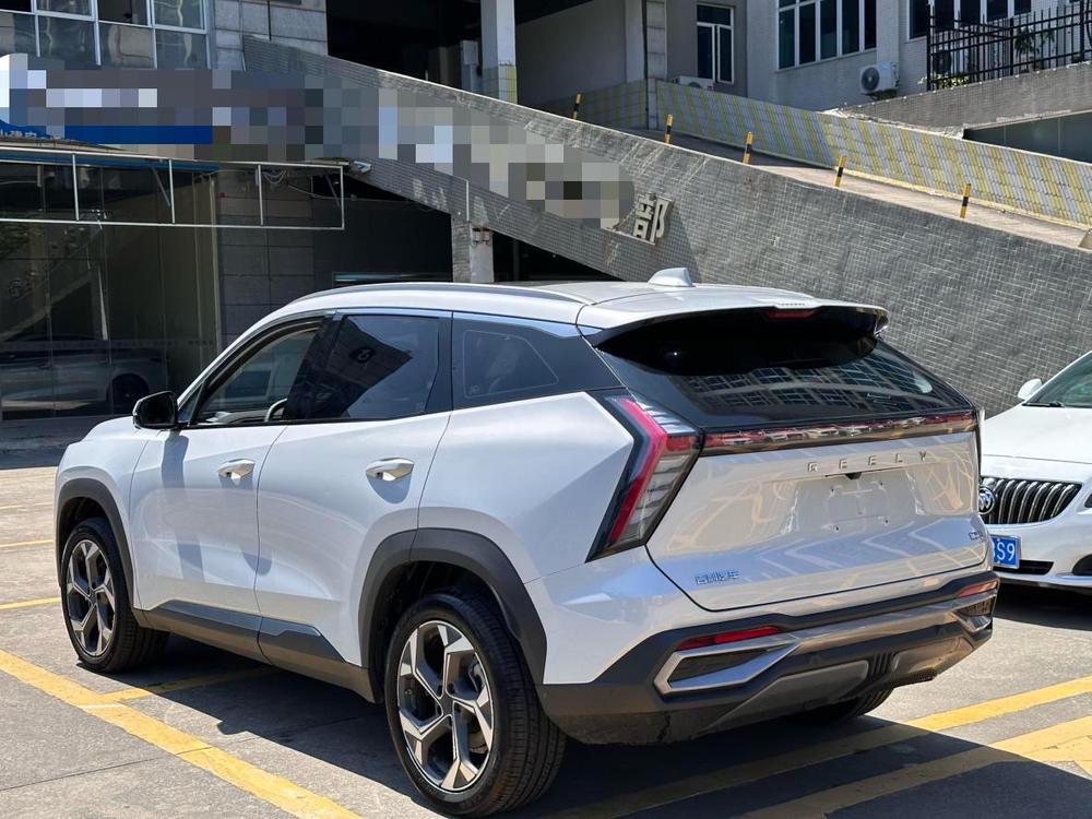 Geely Boyue L