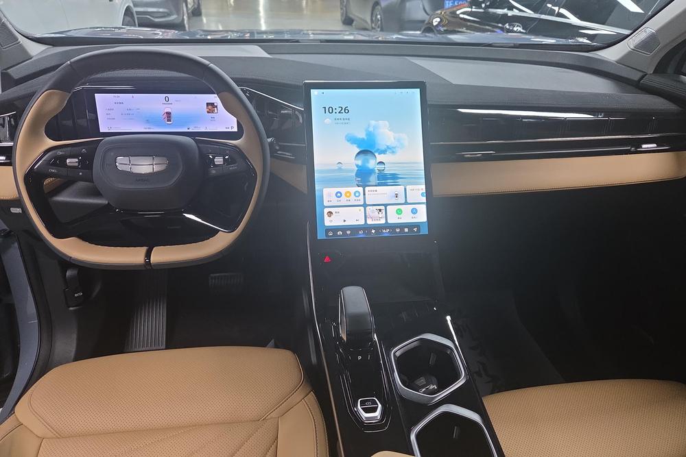 Geely Boyue L