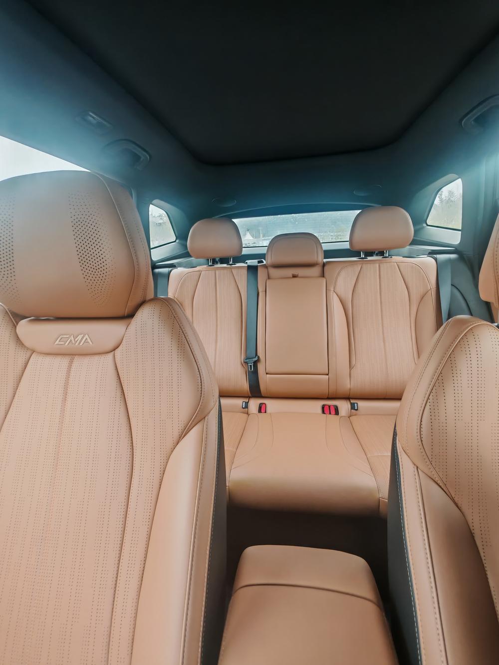 Geely Boyue L