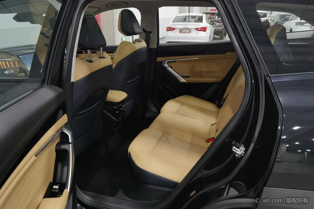 Geely Boyue L
