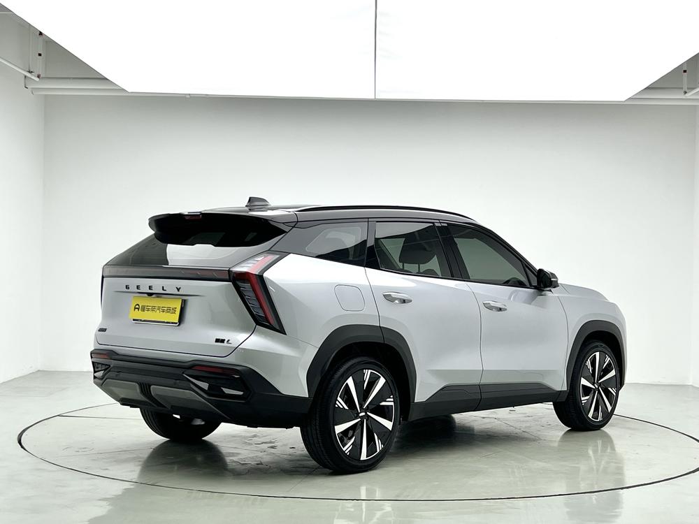 Geely Boyue L