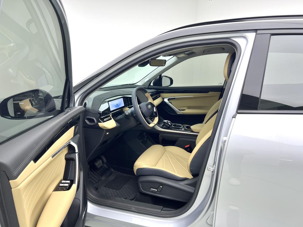Geely Boyue L
