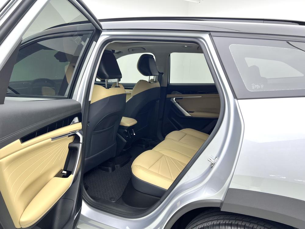 Geely Boyue L