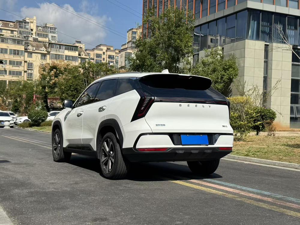 Geely Boyue L