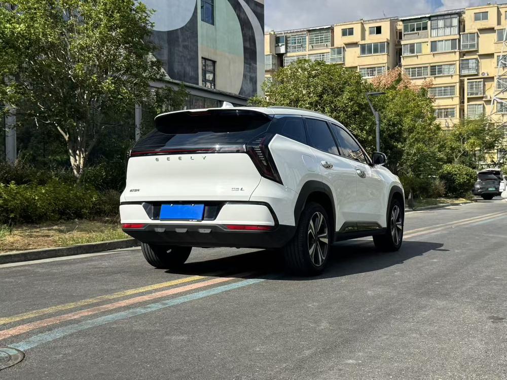 Geely Boyue L
