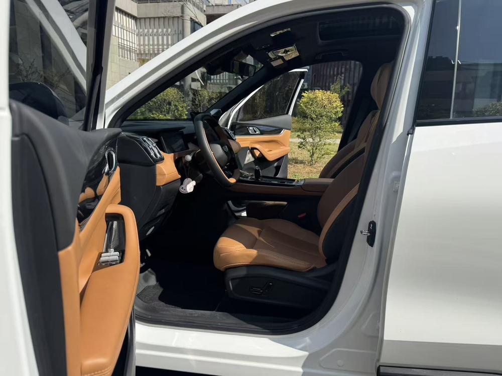 Geely Boyue L
