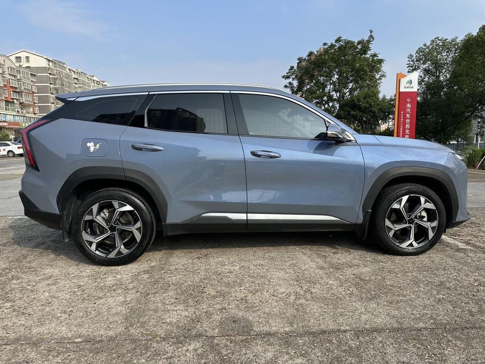 Geely Boyue L