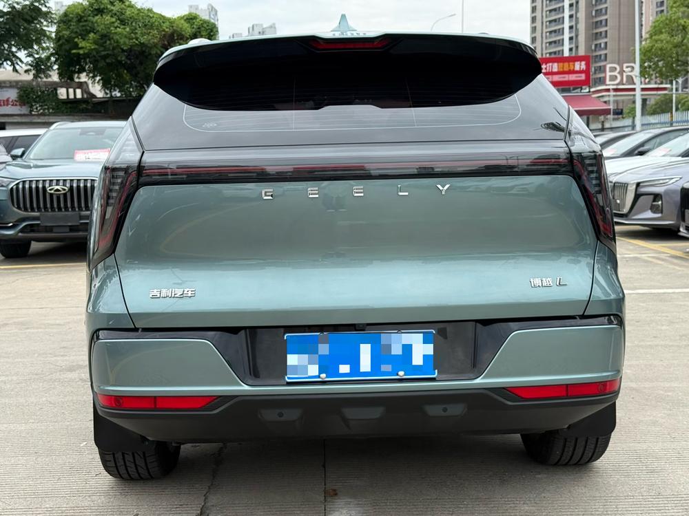 Geely Boyue L