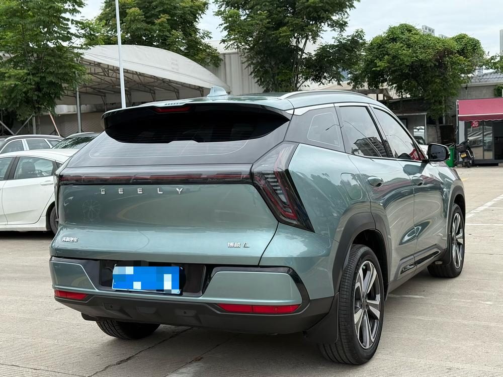 Geely Boyue L