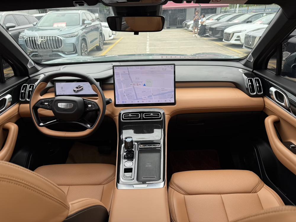 Geely Boyue L