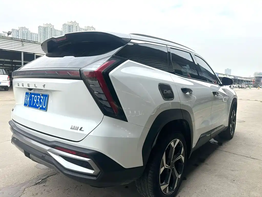 Geely Boyue L