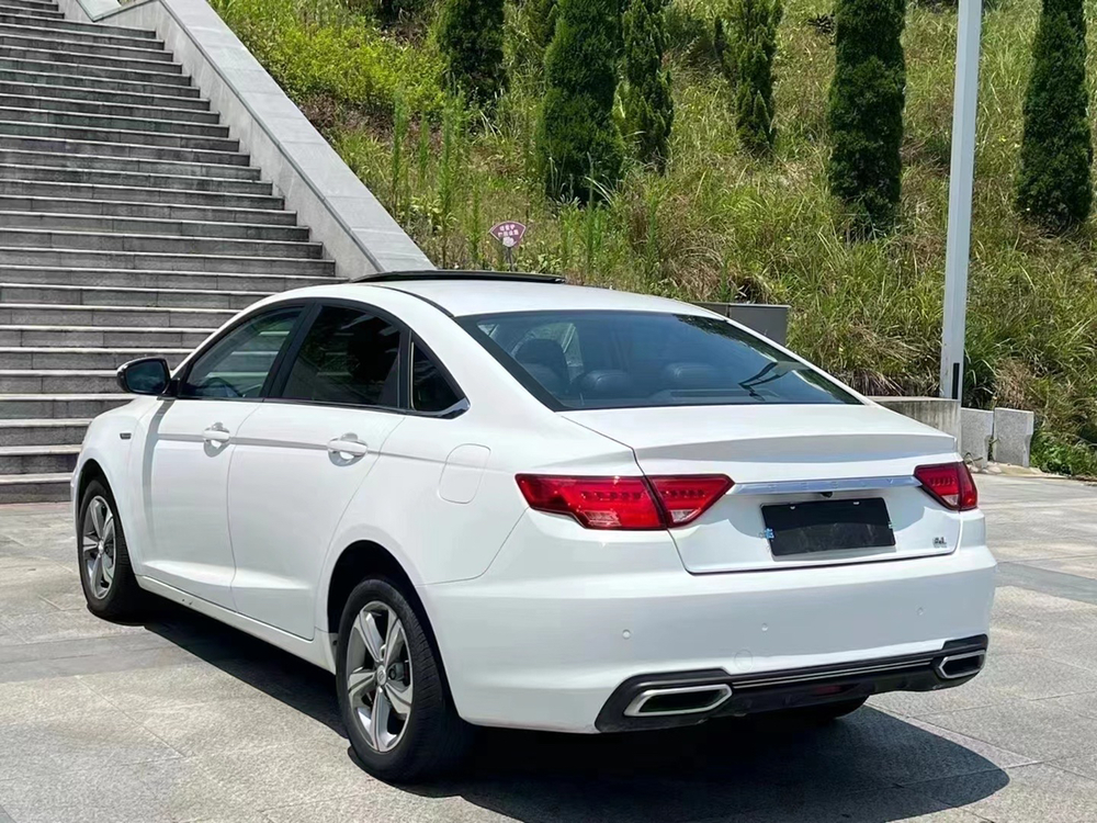 Geely Emgrand GL