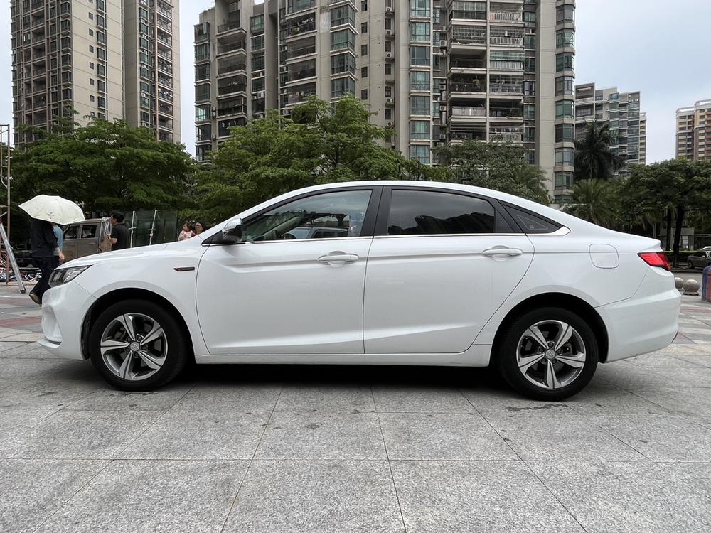 Geely Emgrand GL