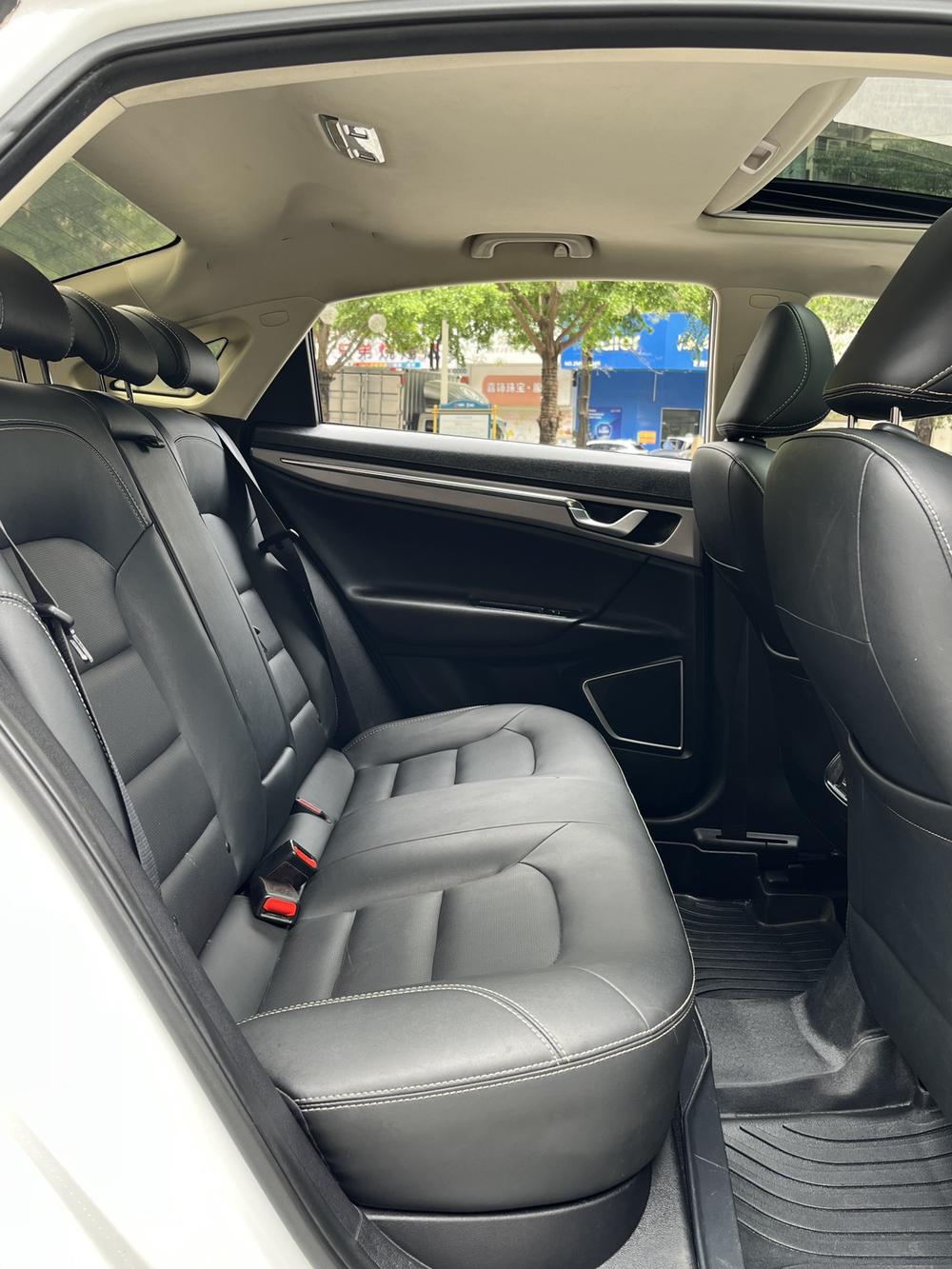 Geely Emgrand GL