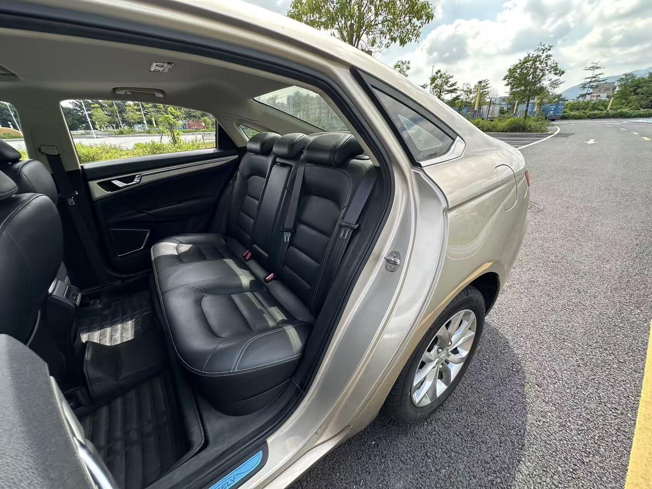 Geely Emgrand GL