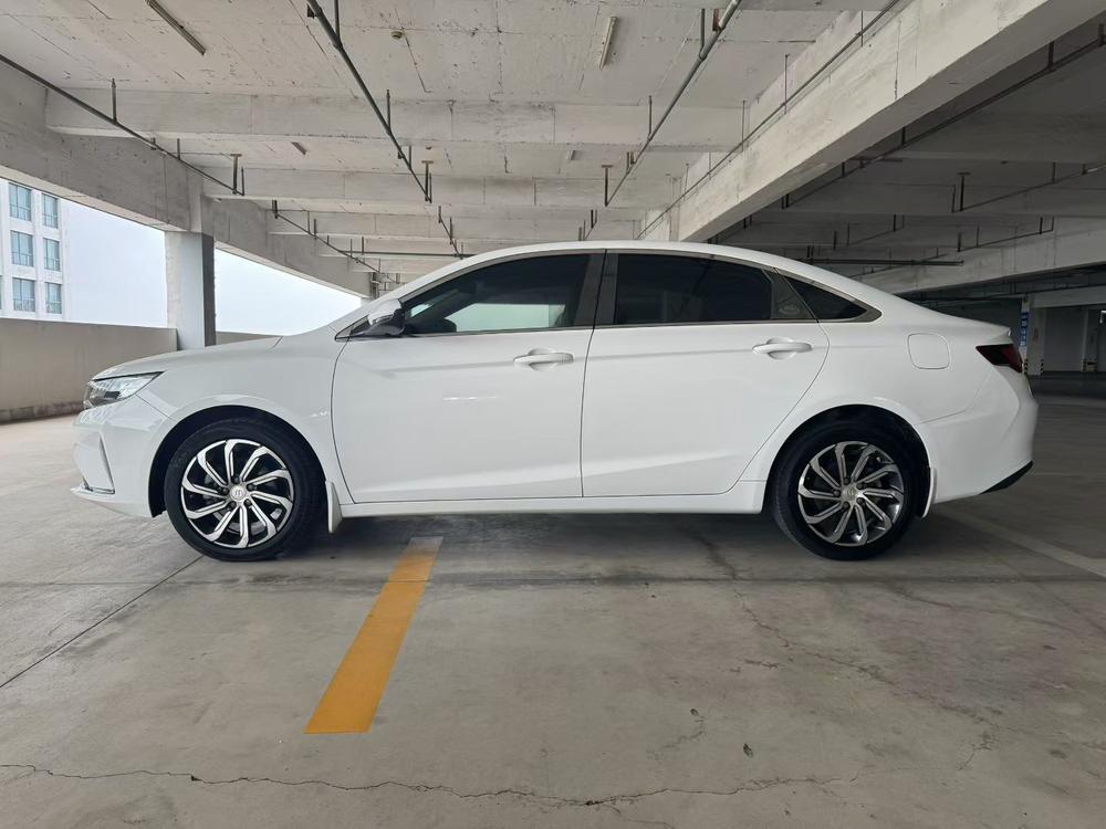 Geely Emgrand GL