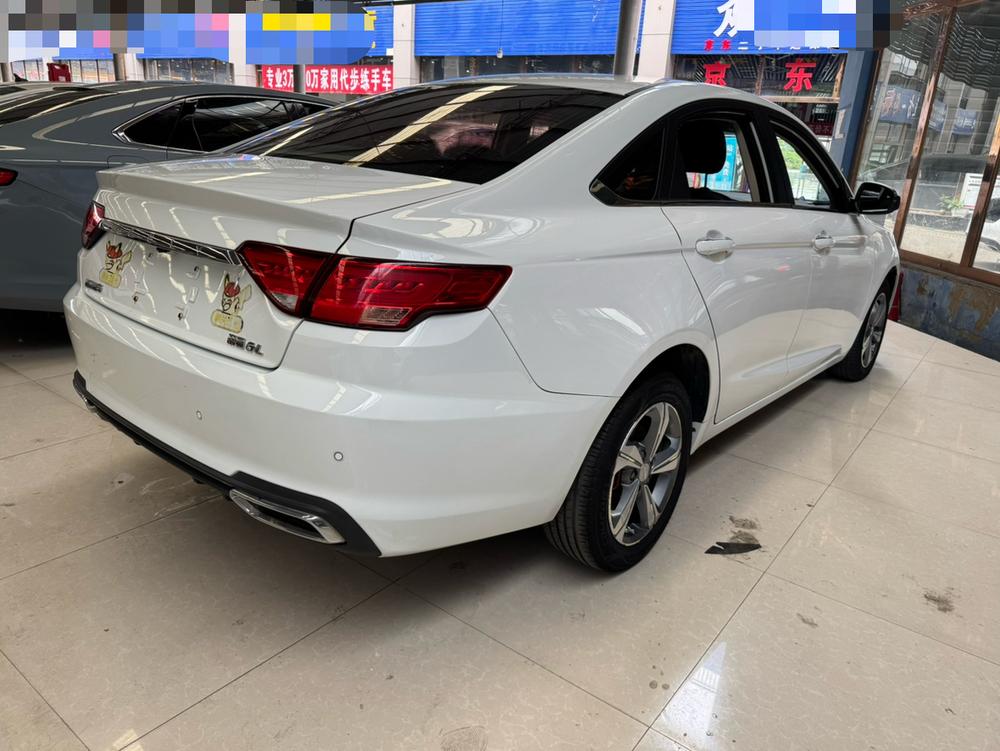 Geely Emgrand GL