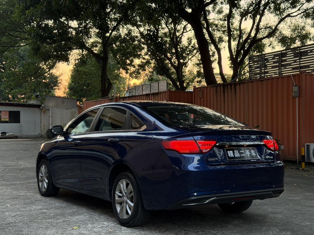Geely Emgrand GL