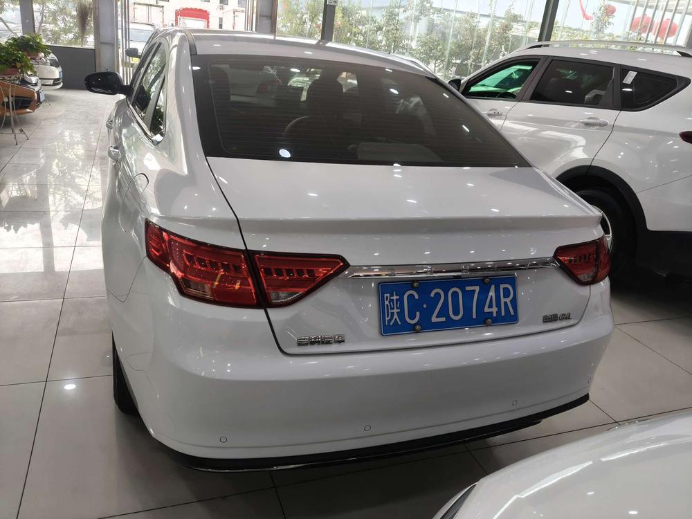 Geely Emgrand GL
