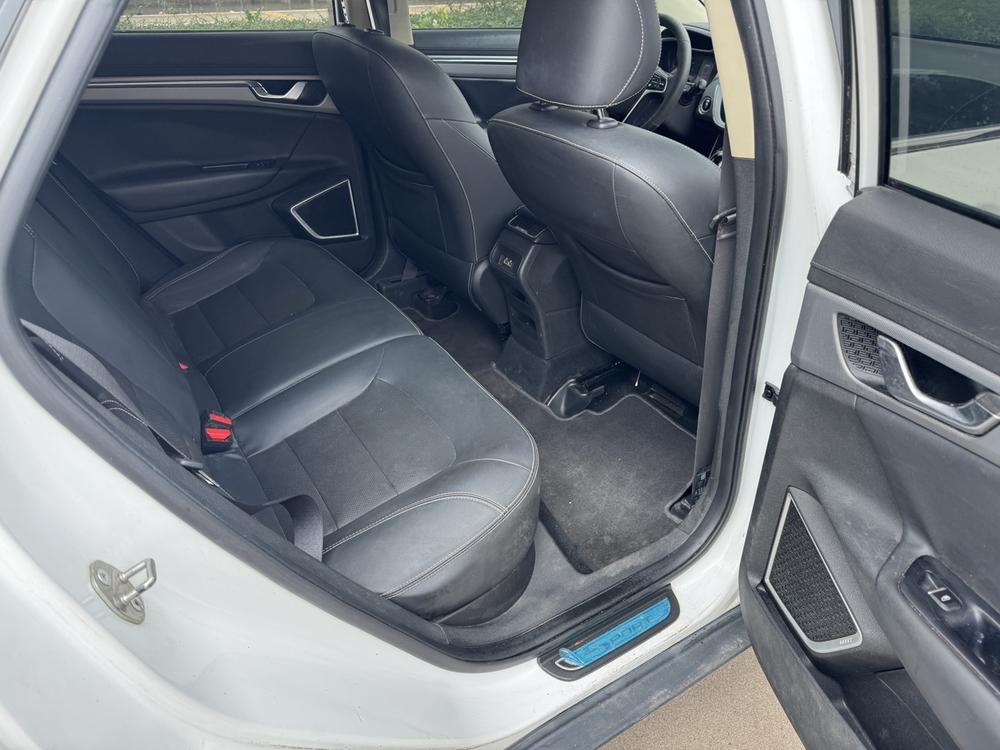 Geely Emgrand GS