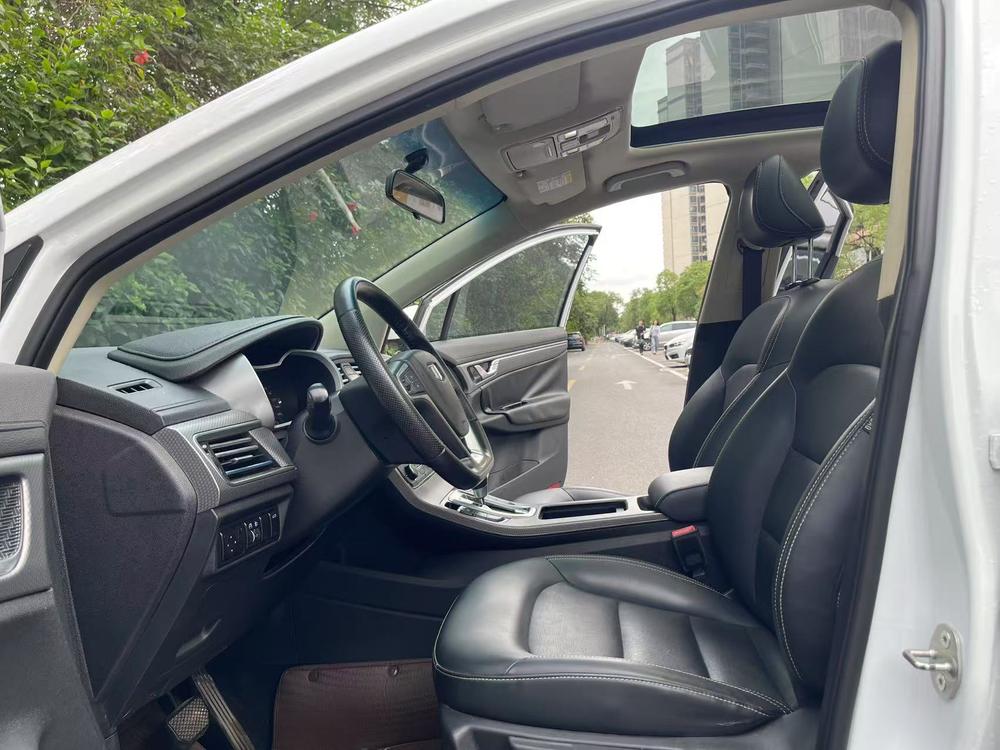 Geely Emgrand GS