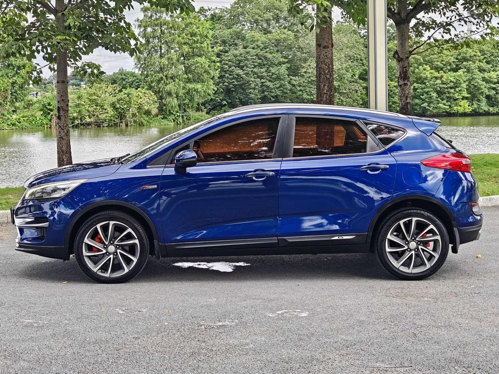 Geely Emgrand GS