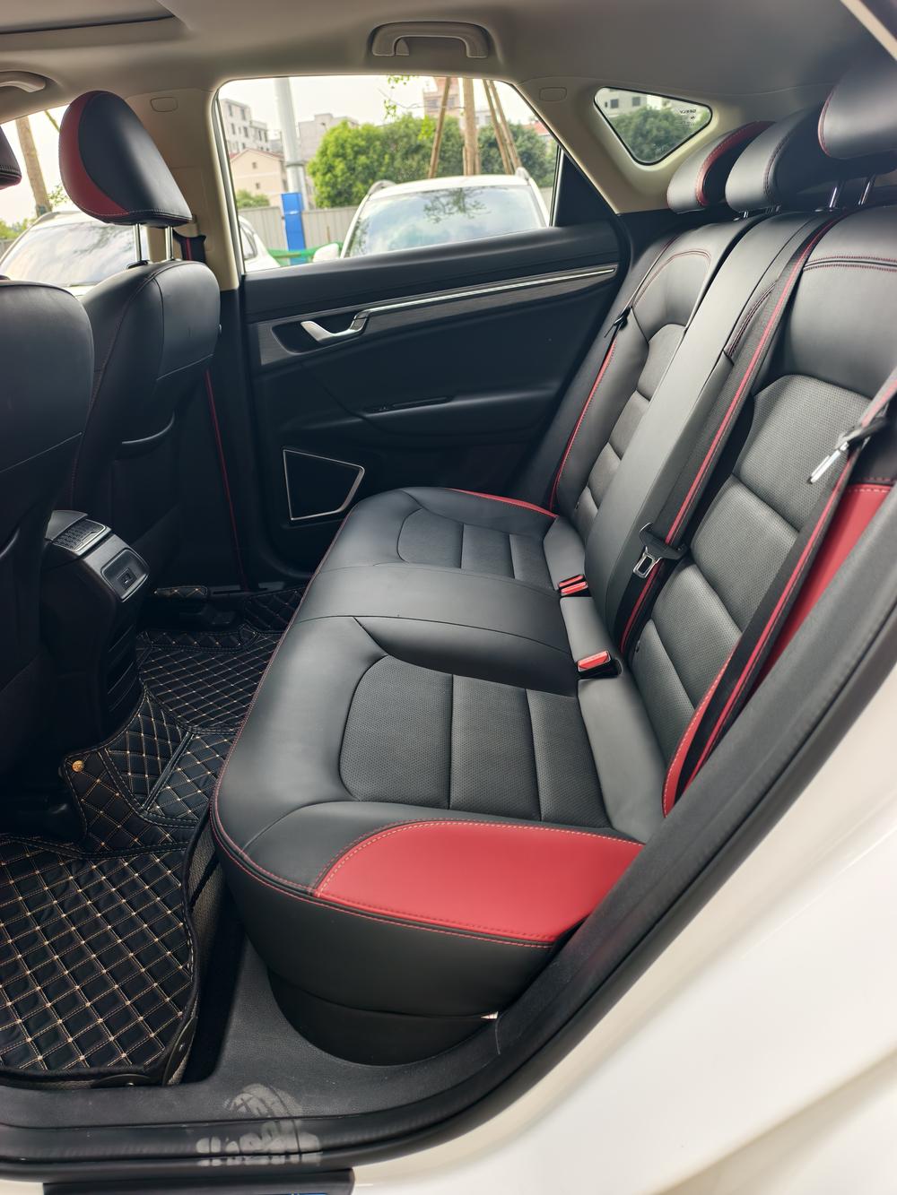 Geely Emgrand GS