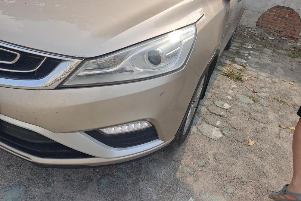 Geely Emgrand GS