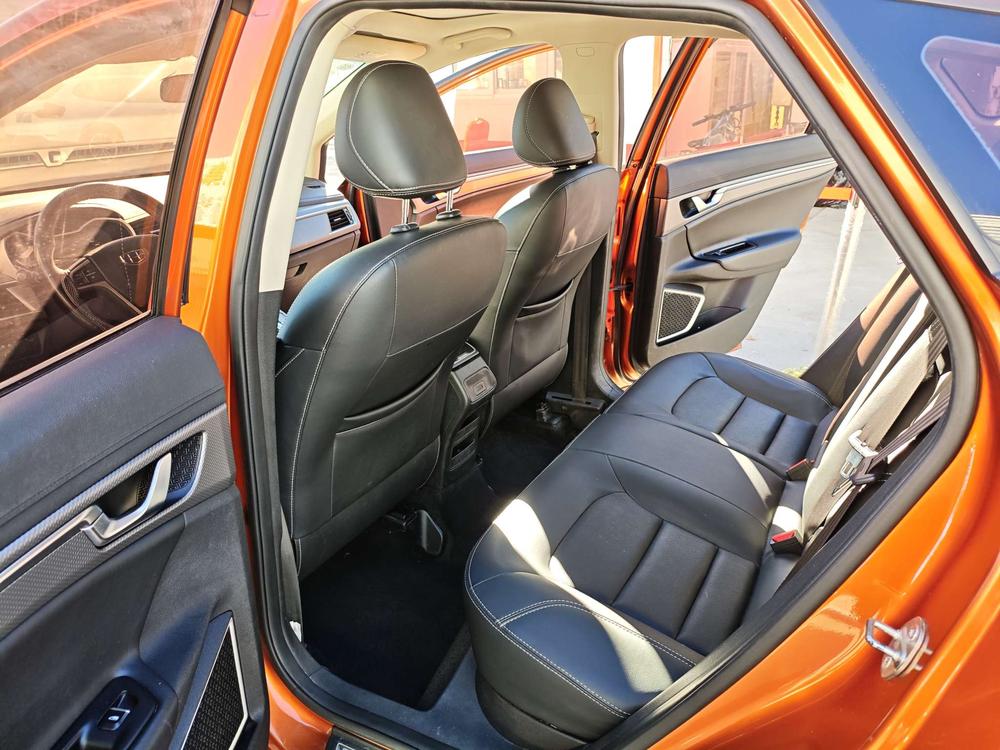 Geely Emgrand GS