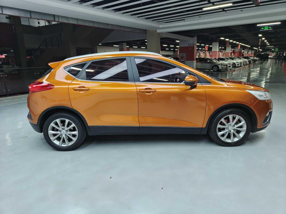 Geely Emgrand GS
