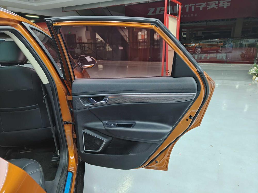 Geely Emgrand GS