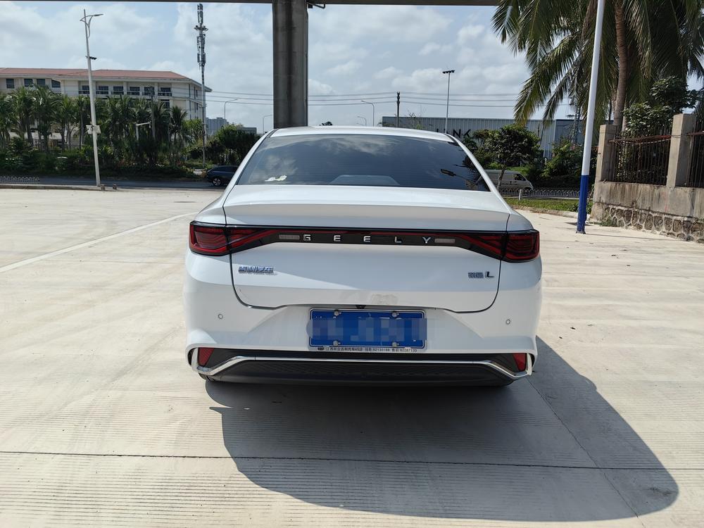 Geely Emgrand L
