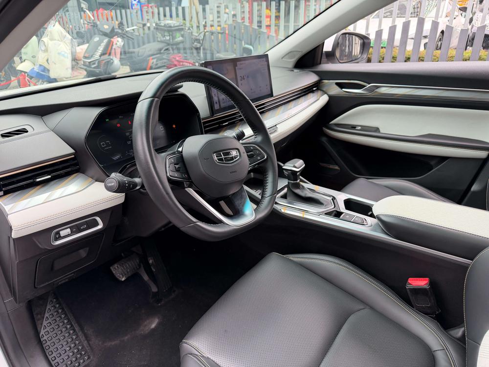 Geely Emgrand L