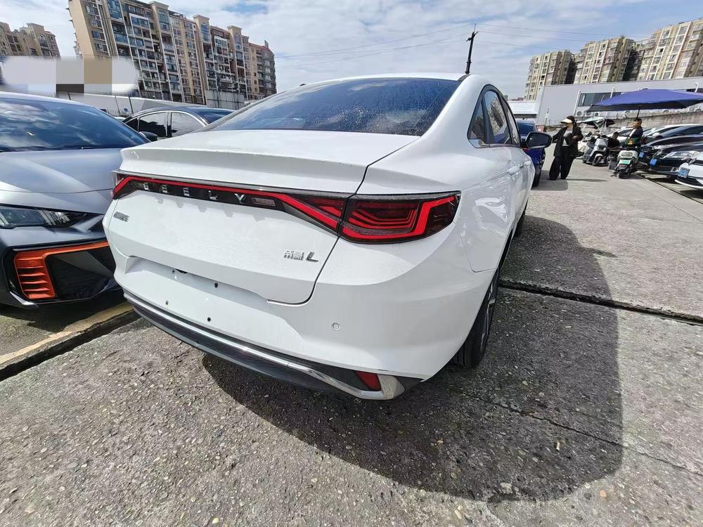 Geely Emgrand L