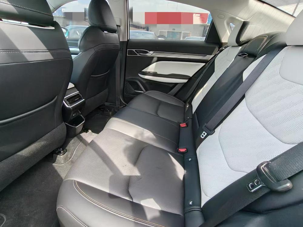 Geely Emgrand L