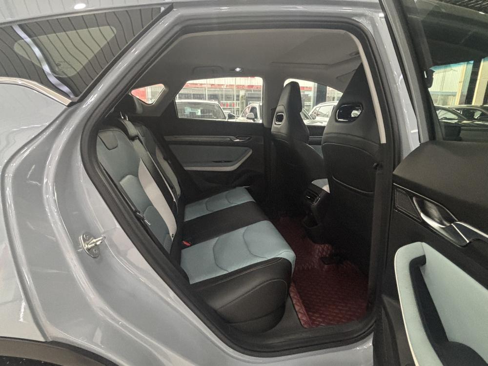 Geely Emgrand S