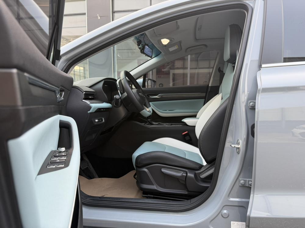 Geely Emgrand S
