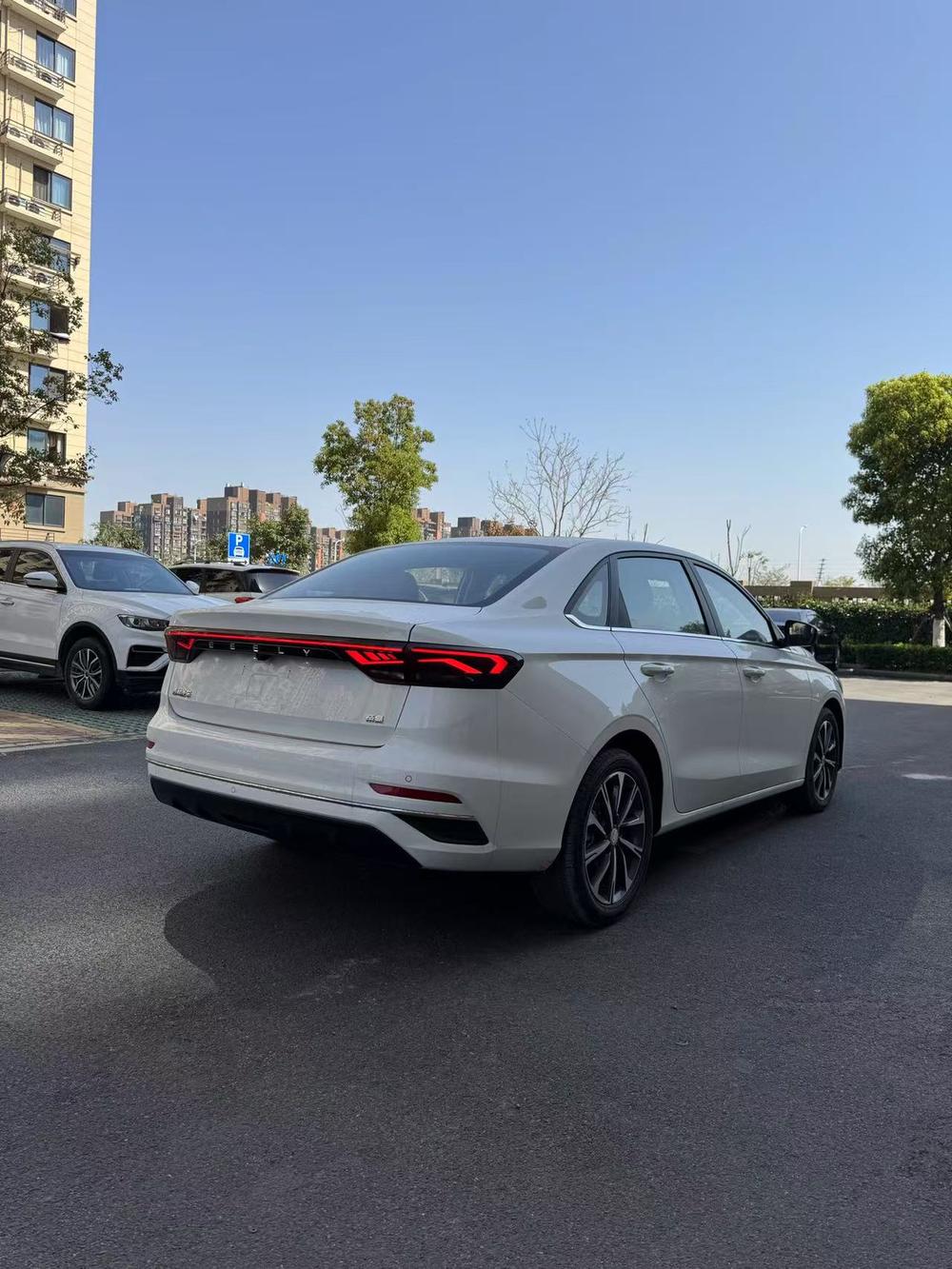 Geely Emgrand