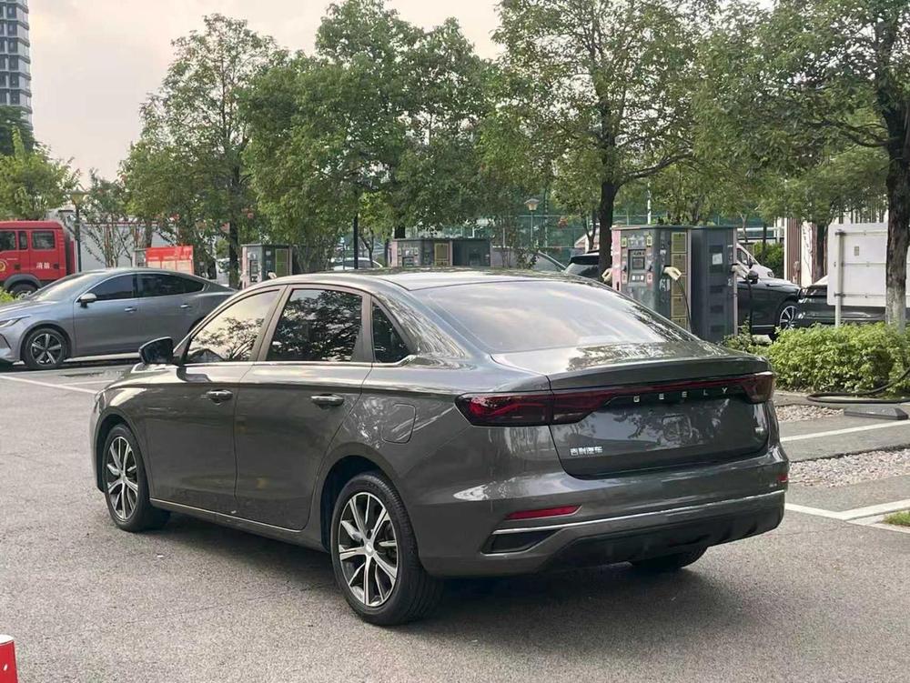 Geely Emgrand
