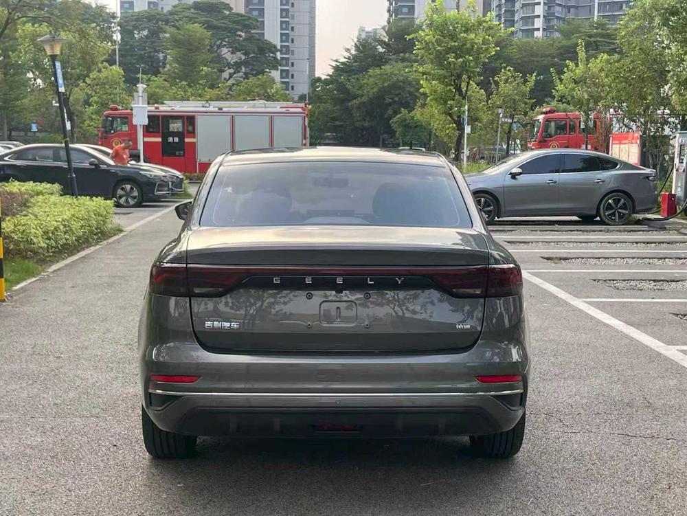 Geely Emgrand
