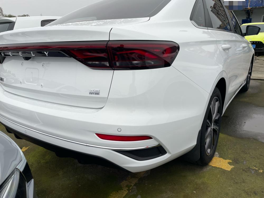 Geely Emgrand