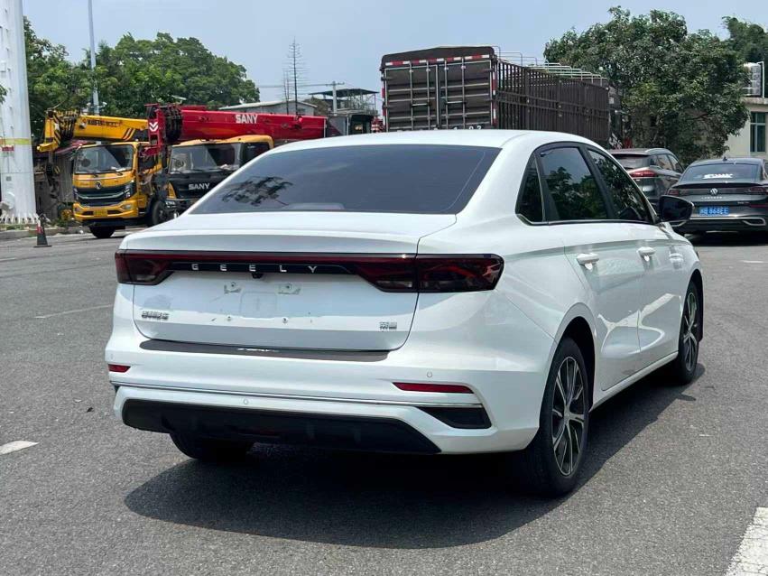 Geely Emgrand
