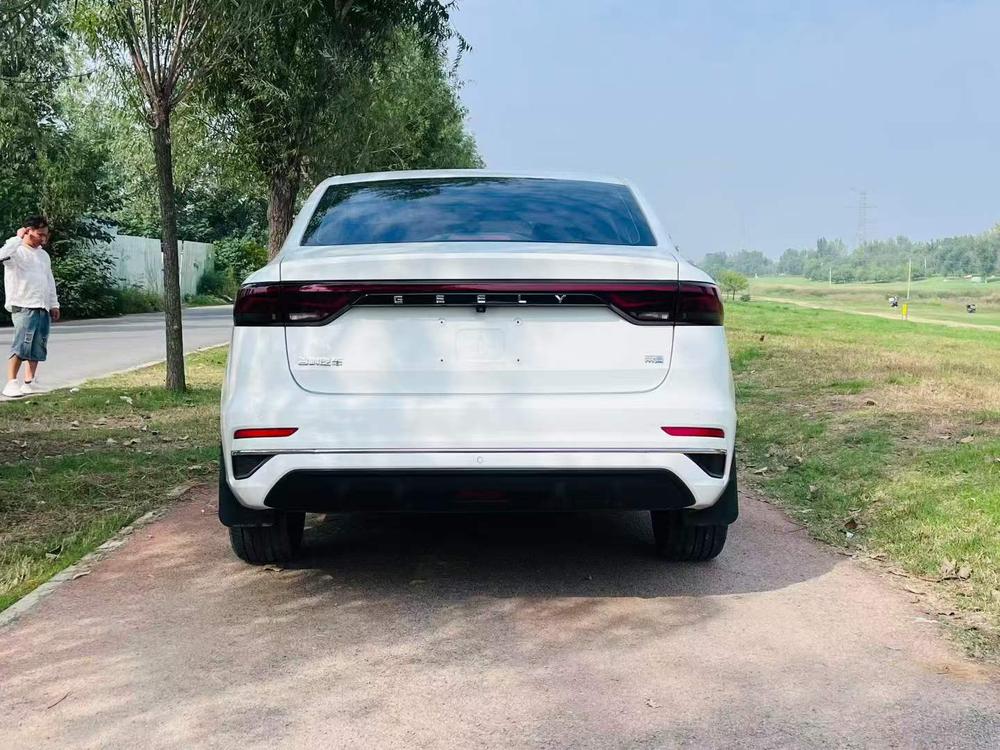 Geely Emgrand
