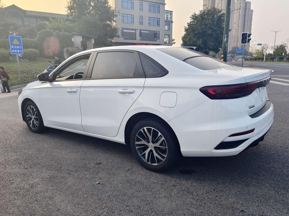 Geely Emgrand