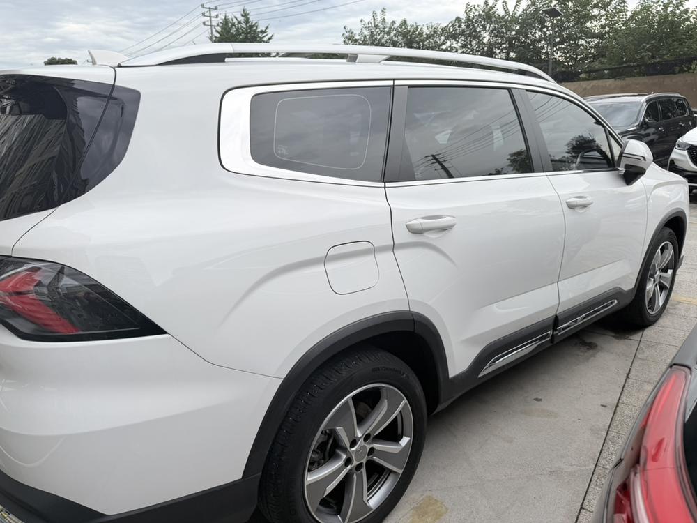 Geely Haoyue L