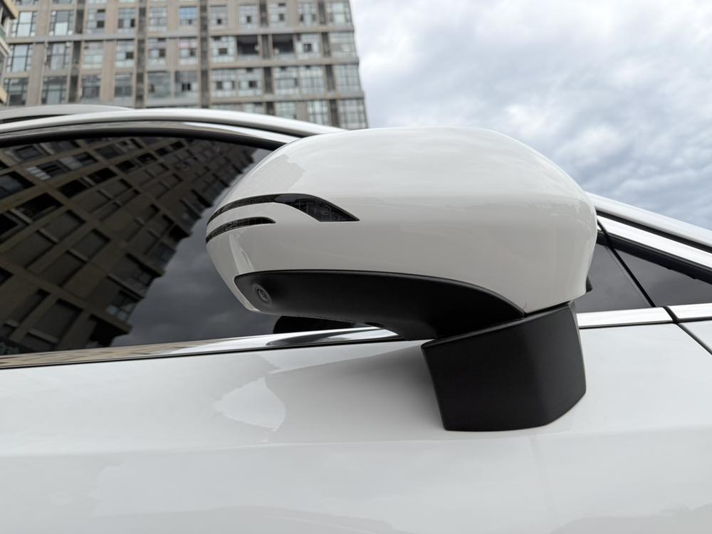 Geely Haoyue L