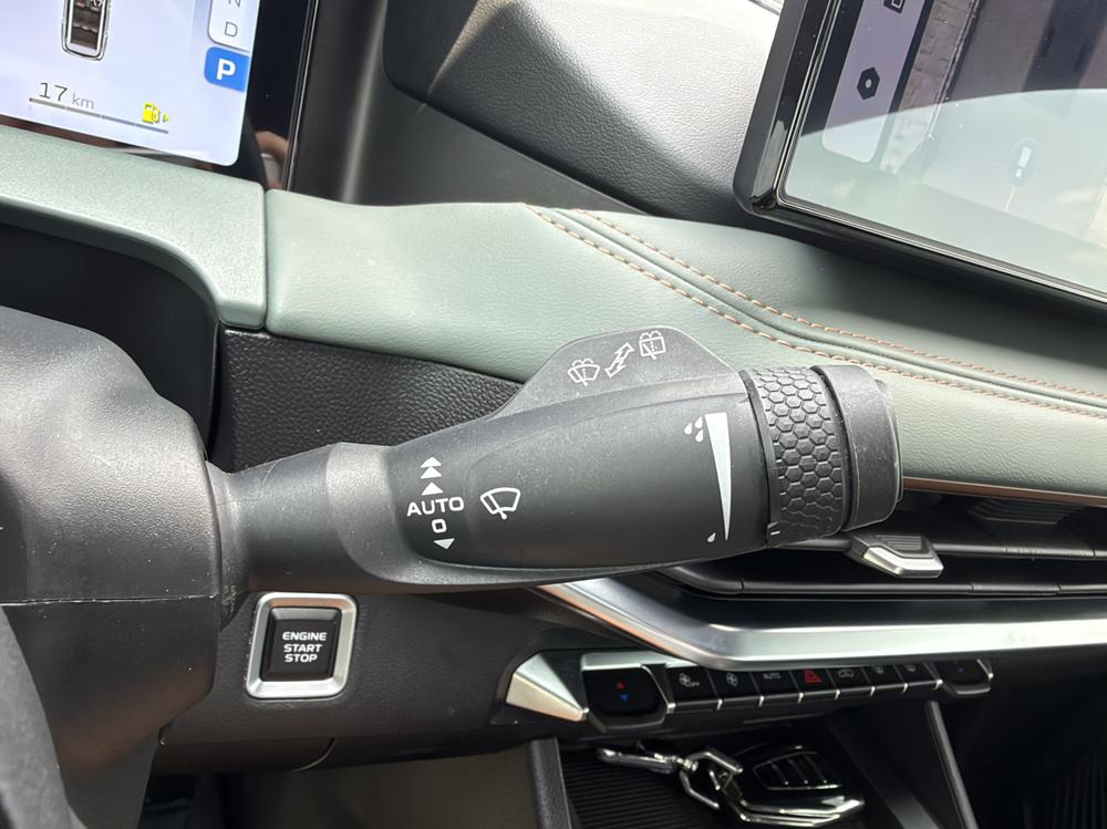 Geely Haoyue L