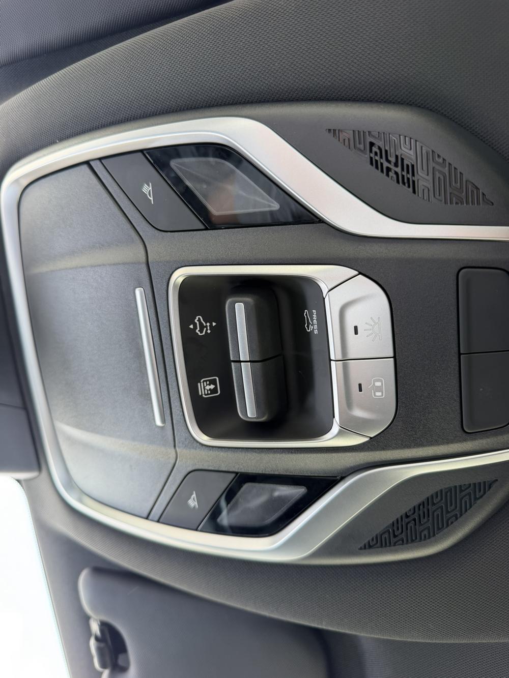 Geely Haoyue L