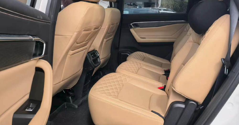 Geely Haoyue L